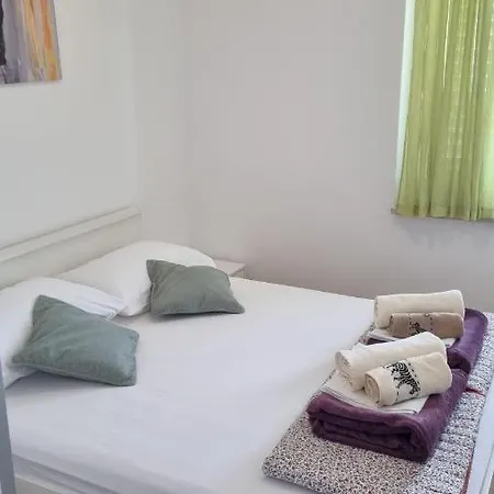 Silvana Brown Marusici (Split-Dalmatia)