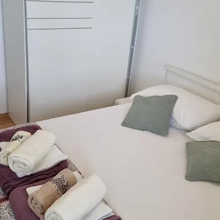 Appartamento Silvana Brown Marusici (Split-Dalmatia)